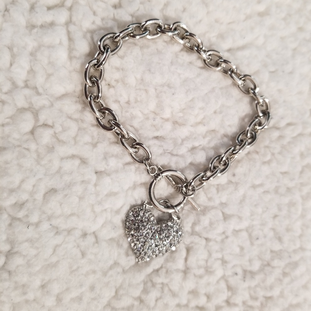 Heart charm bracelet Top Drawer